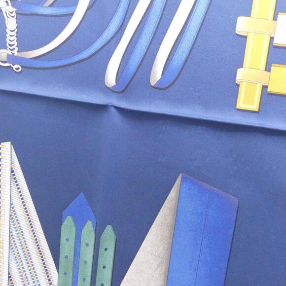 HERMES Authentic White Scarf - Picture 3 of 6